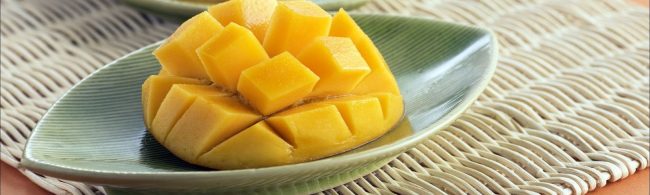 Saftige Mango, perfekt für Fitnessernährung und gesunde Snacks.
