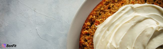 Carrot cake breakfast tart with oats and spices, sliced and served