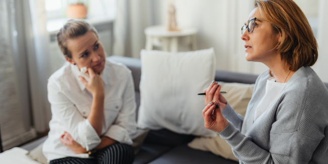 coach en client in gesprek